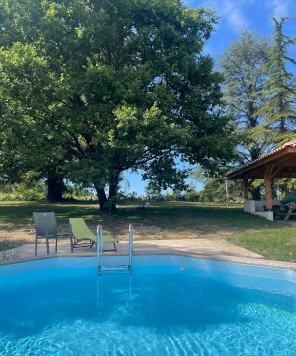 Domaine Des Peyries - Chambres Et Table D'Hotes Saint-Barthelemy-d'Agenais Zewnętrze zdjęcie