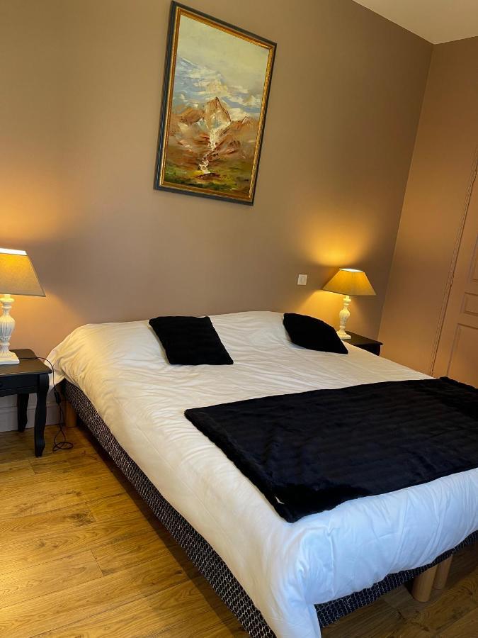 Domaine Des Peyries - Chambres Et Table D'Hotes Saint-Barthelemy-d'Agenais Zewnętrze zdjęcie
