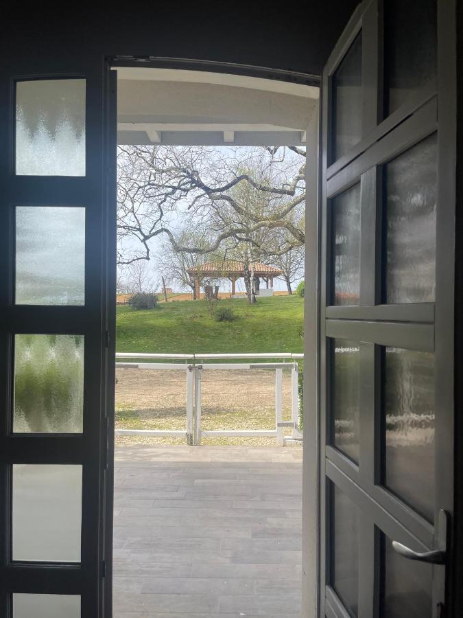 Domaine Des Peyries - Chambres Et Table D'Hotes Saint-Barthelemy-d'Agenais Zewnętrze zdjęcie
