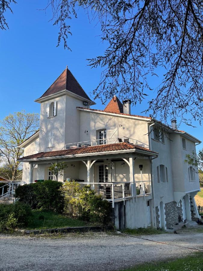 Domaine Des Peyries - Chambres Et Table D'Hotes Saint-Barthelemy-d'Agenais Zewnętrze zdjęcie